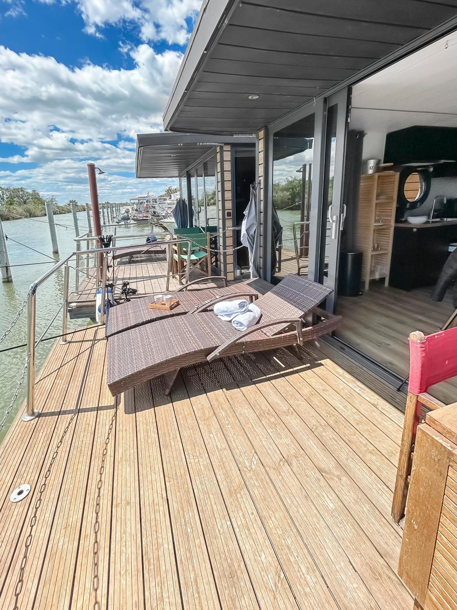 Sejour Unique Sur Un Bateau "Marius" 호텔 보베르 외부 사진